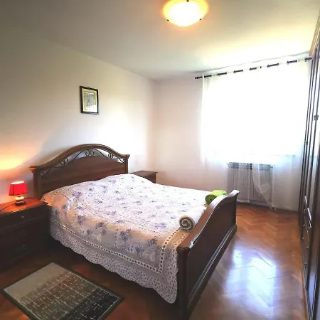 Irena 2, Free Parking, 10 Min From Sea *